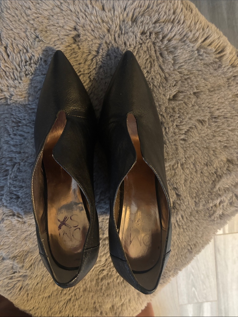 Donald J. Pliner DSMX Black Pointed Slip-On Heels